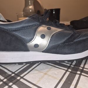 Saucony Men's Charcoal and Metallic Sneakers